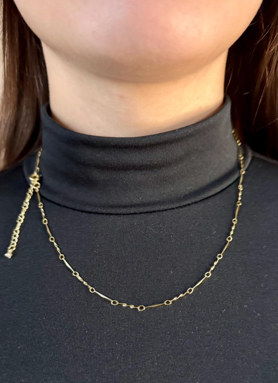 CORRENTE ELO ALTERNADO COM DETALHE TORCIDO + EXTENSOR 