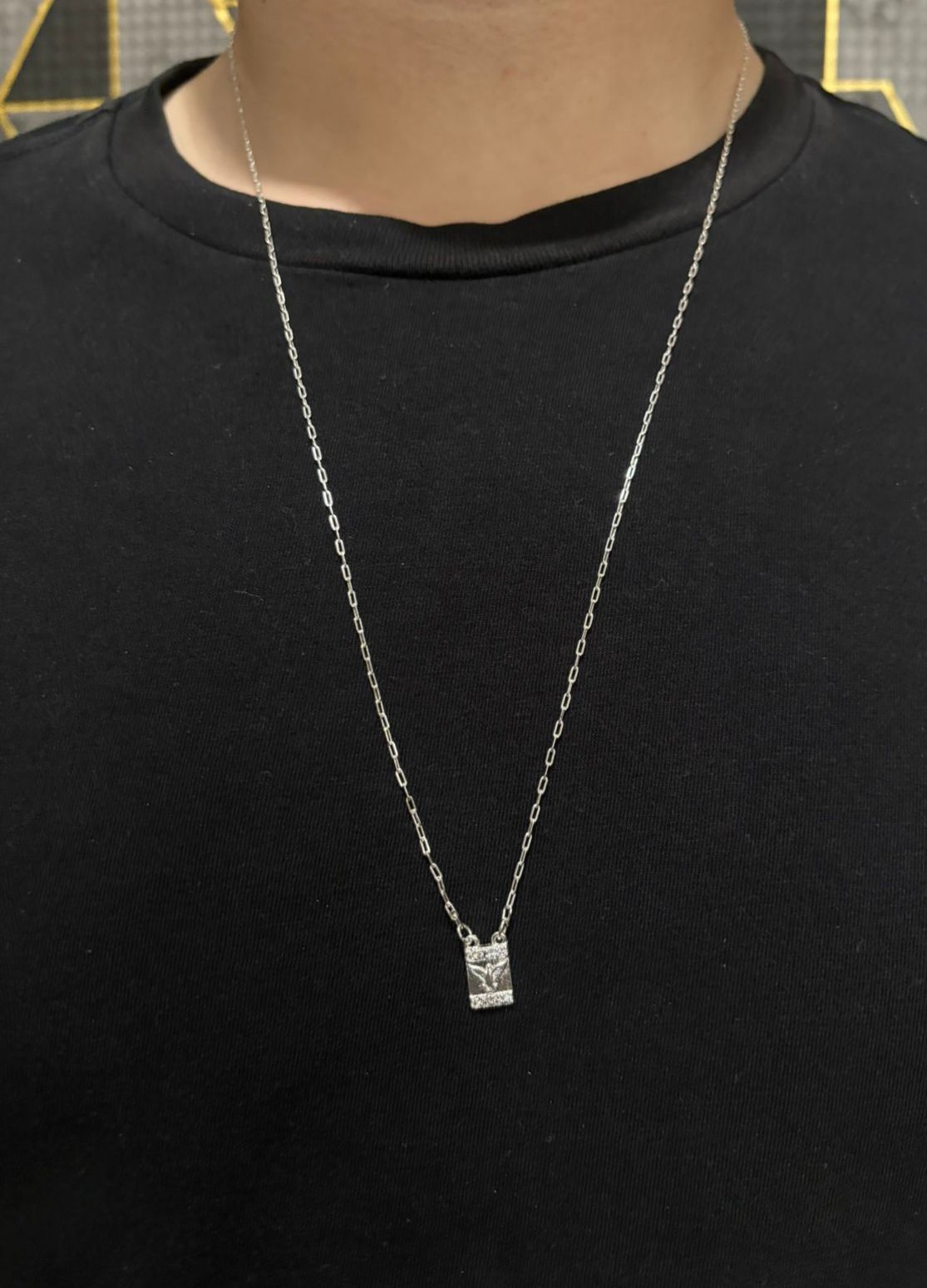 ESCAPULÁRIO CADEADO 1MM POMBA PAZ BANHADO PRATA