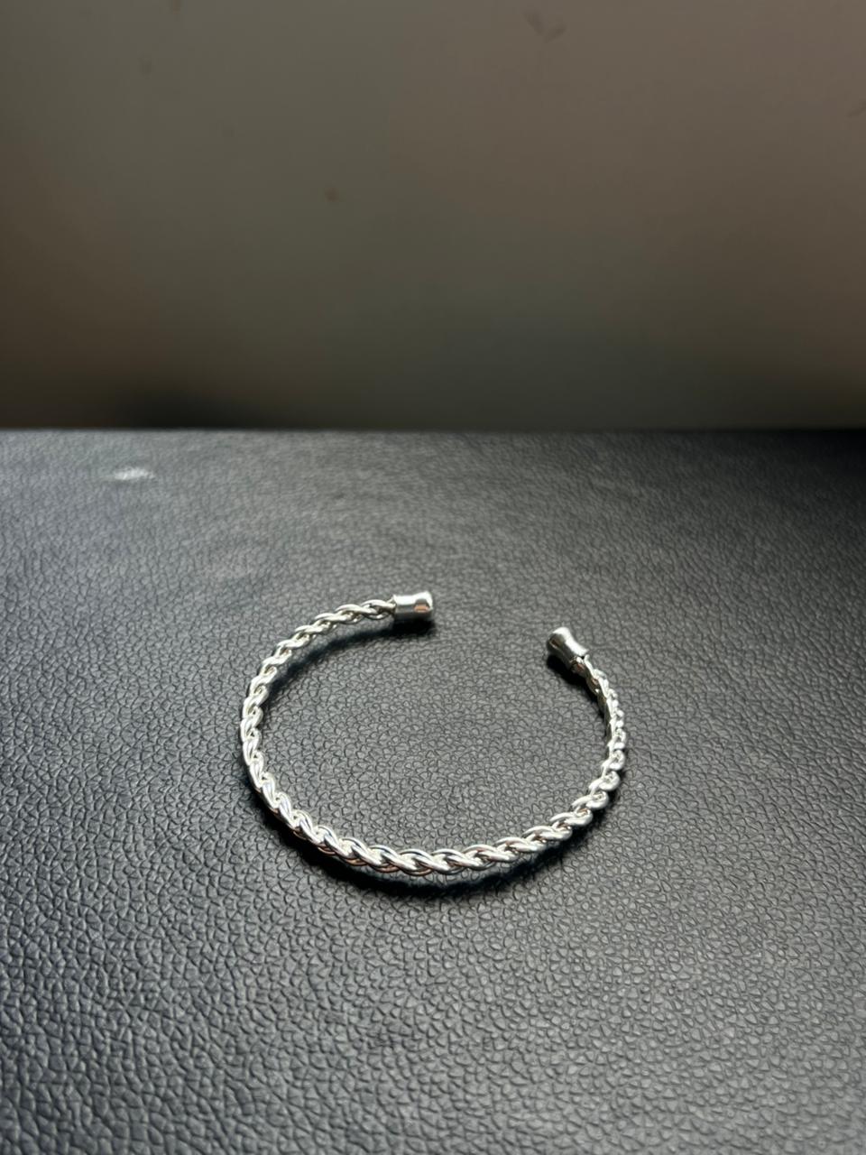 BRACELETE NÓ BAIANO ABERTO BANHADA PRATA